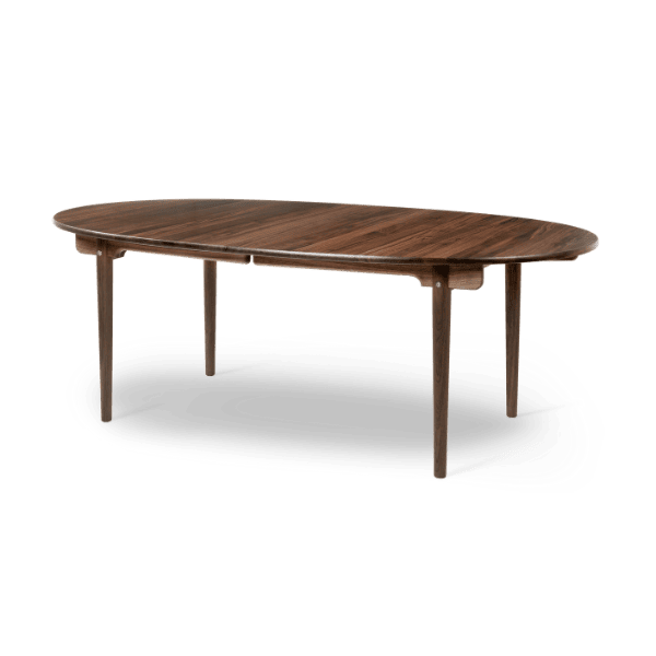 CH338-walnut-oil-carl-hansen-og-son-schiang-living