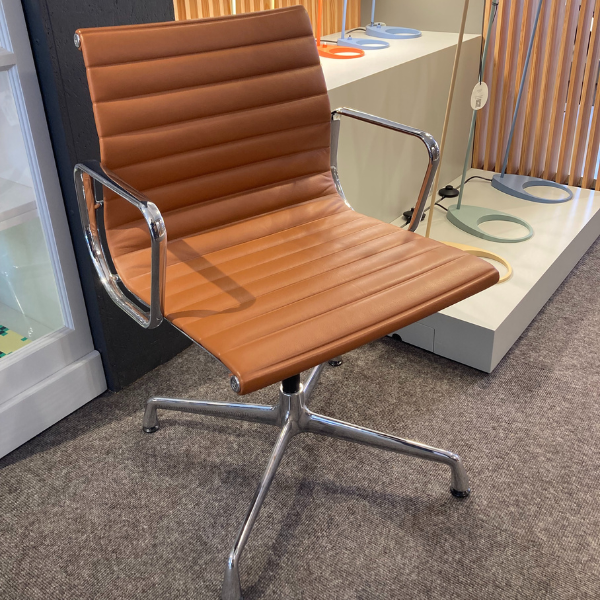 Eames EA108 | Vitra
