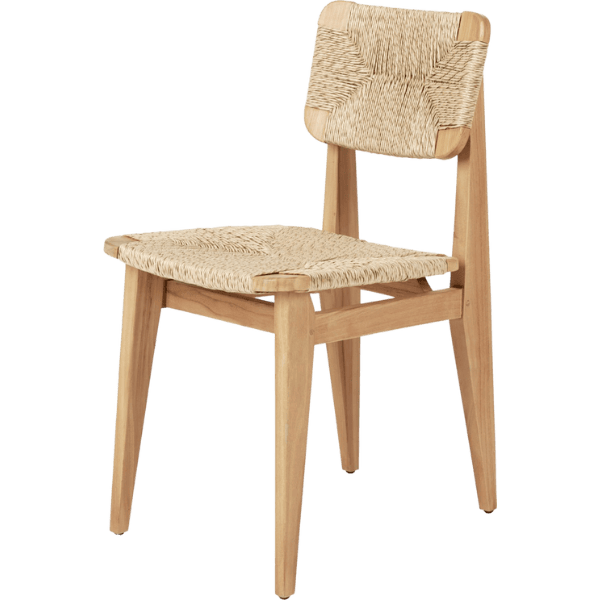 GUBI-atmosfera-dining-table-c-chair-dining-chair-outdoor-natural-teak-schiang-living
