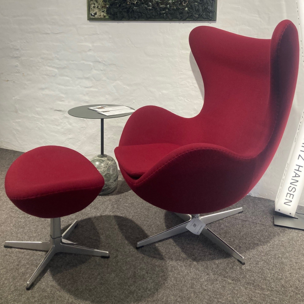 Ægget™ Lounge Stol m/skammel | Fame uldstof fv. 64058 | Arne Jacobsen