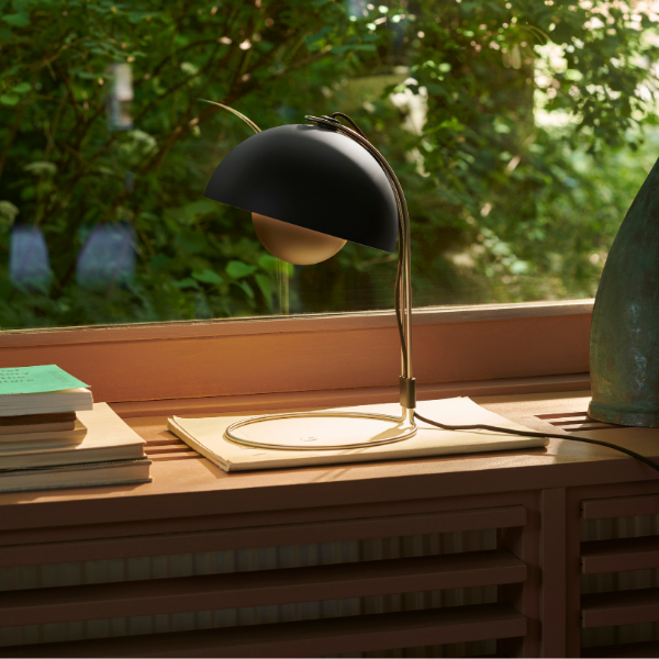 Flowerpot VP4 | Bordlampe