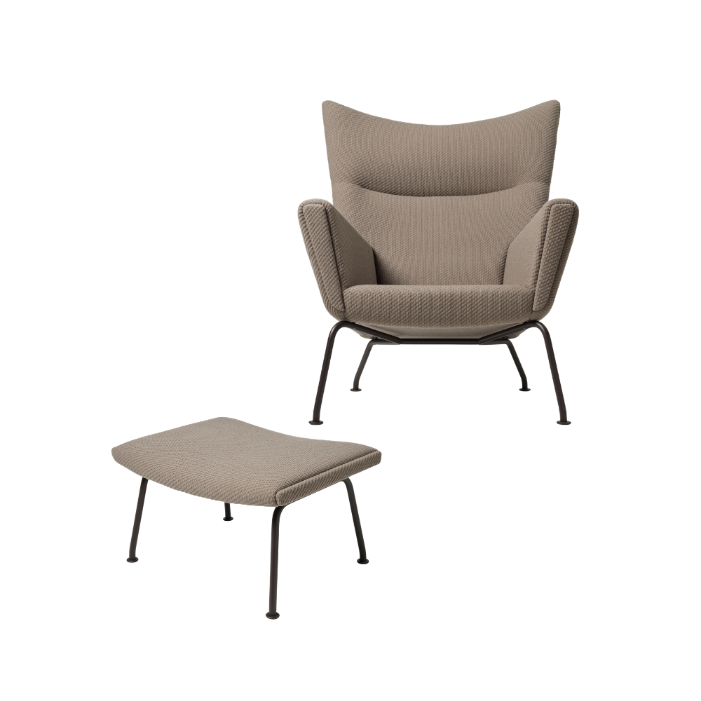 Wegner | CH445 Wing Chair | CH446 Fodskammel | Carl Hansen & Søn