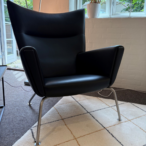 CH445 Wingchair | Thor læder sort | Carl Hansen & Søn