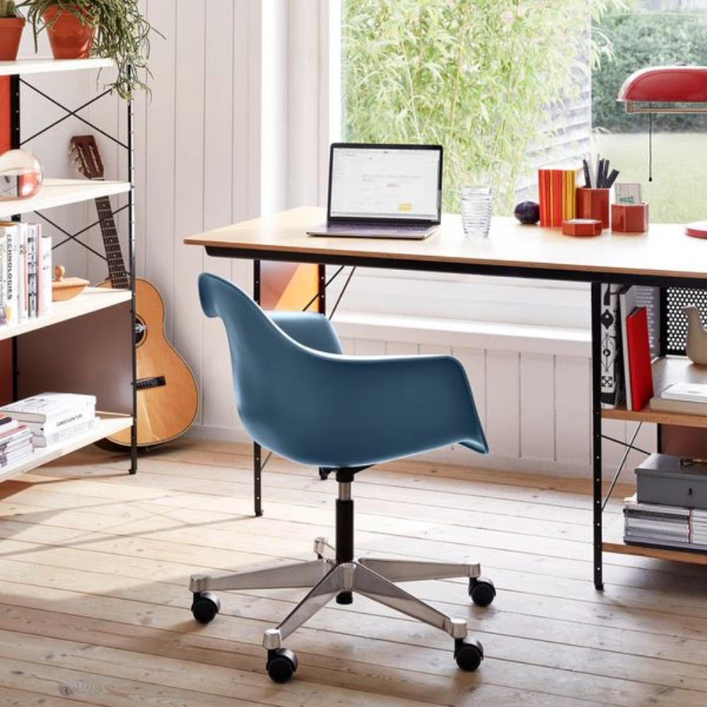 Eames Desk Unit EDU | Vitra