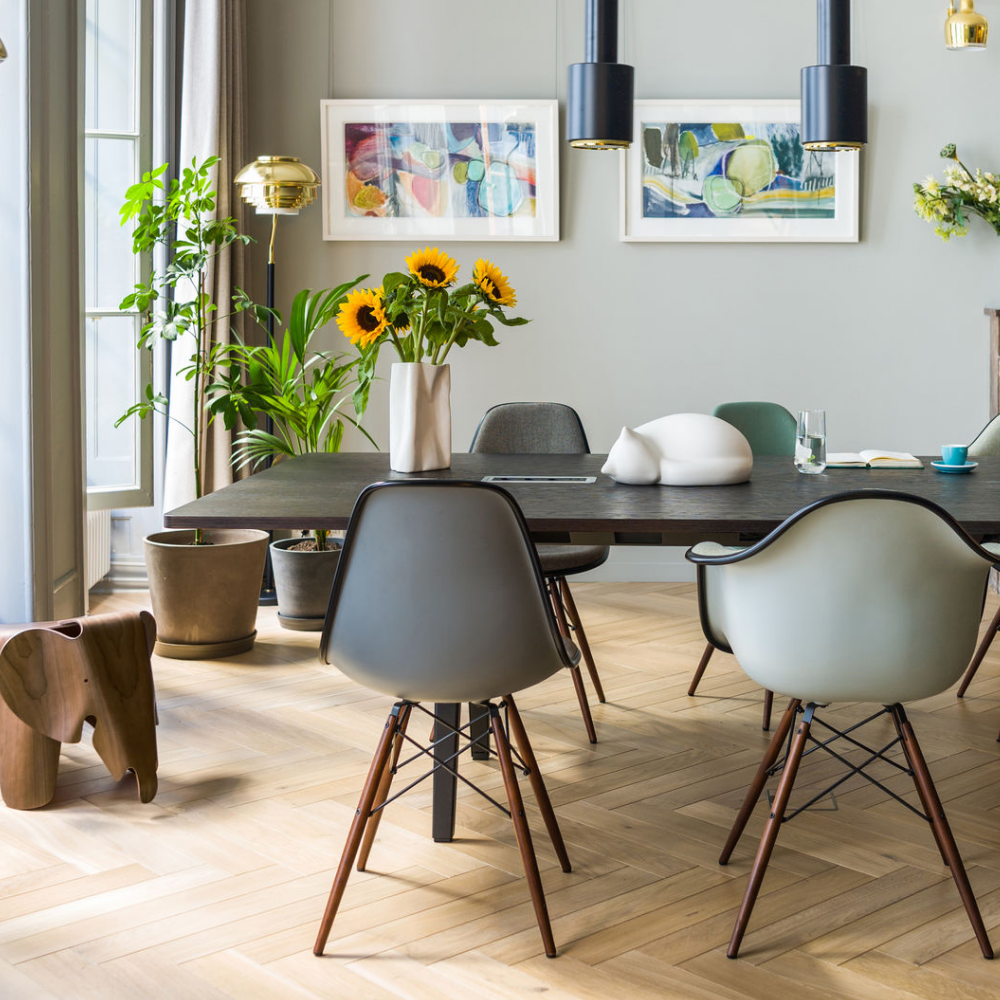 Eames Plastic Side Chair DSW Ahorn