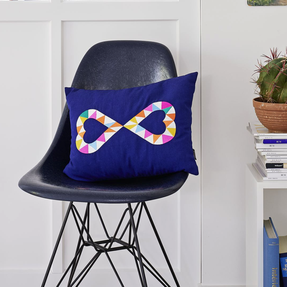 Embroidered Pillows | Double Heart | Pude