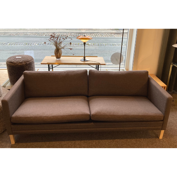 MH276 Sofa | Re-wool / Eg sæbe | Mogens Hansen