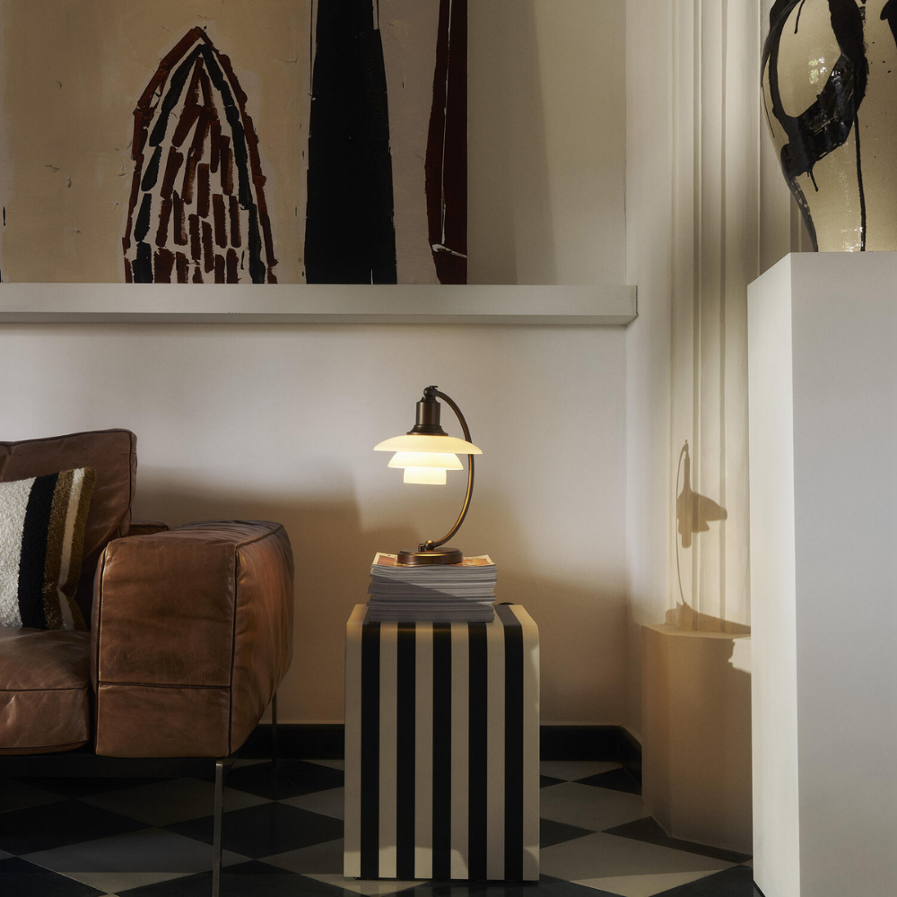 PH 2/2 Luna | Aged Brass | Opal bordlampe