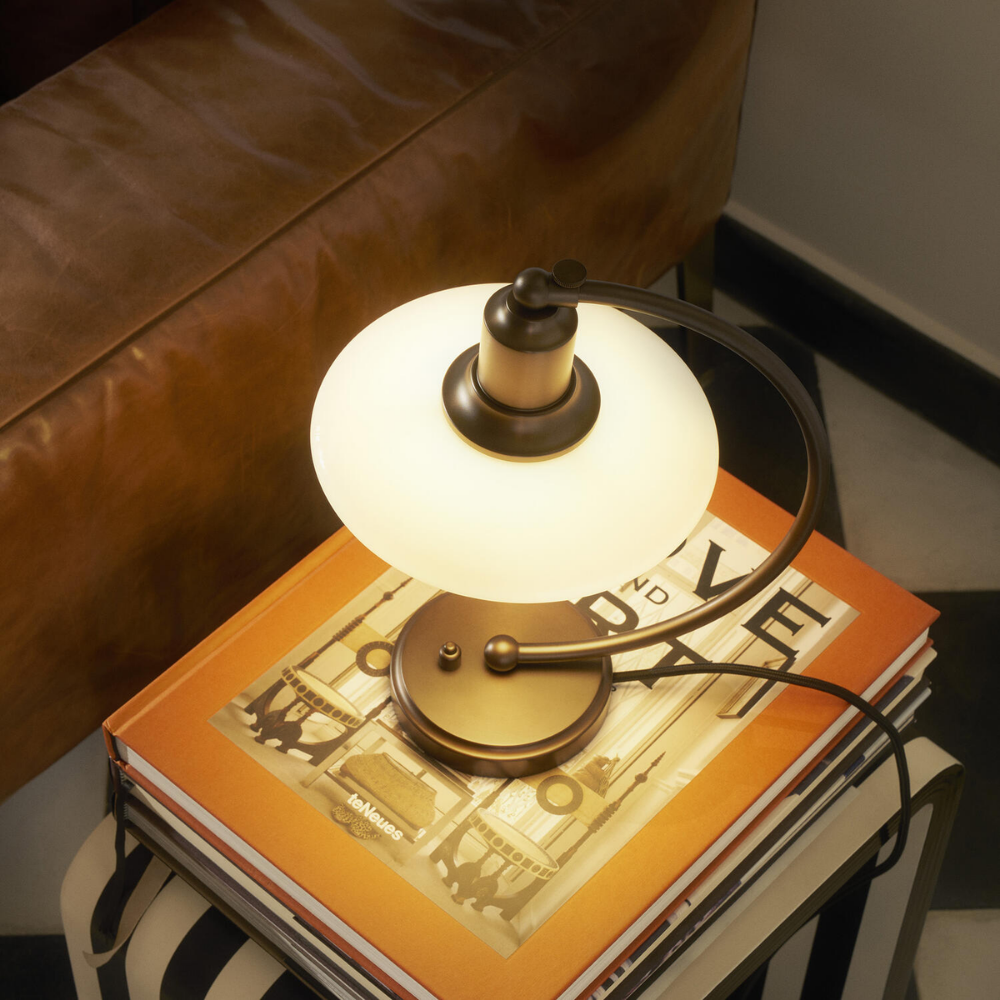 PH 2/2 Luna | Aged Brass | Opal bordlampe