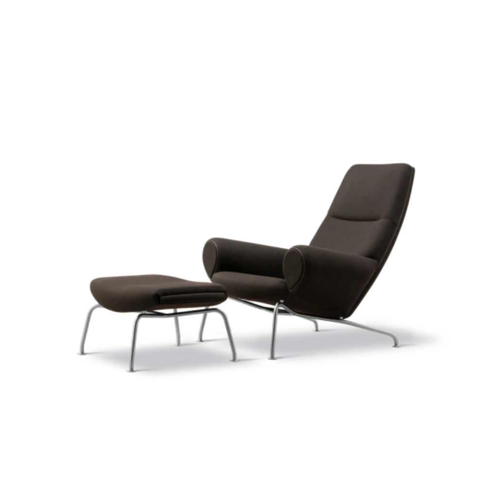Wegner Queen Chair | Inkl. Ottoman skammel | Vidar | Loungestol