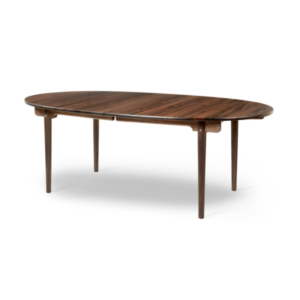 CH338-walnut-oil-carl-hansen-og-son-schiang-living