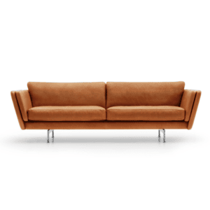 MH GRASP L sofa i Gefion Cognac læder med kromede ben fra Mogens Hansen - Schiang Living