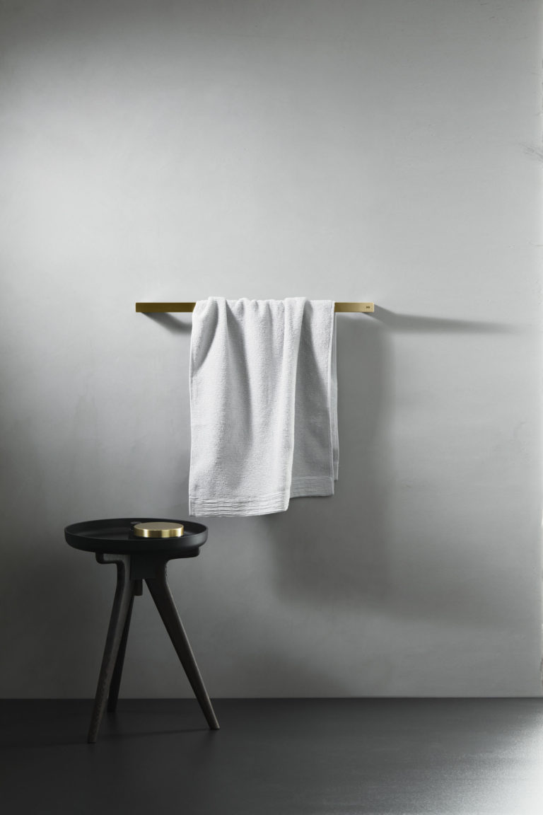 Reframe håndklædestang i badeværelse