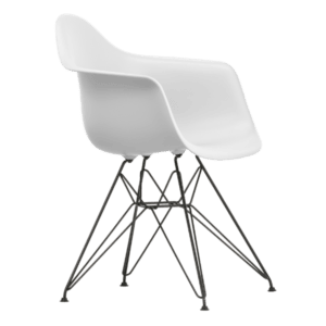 Eames Plastic Armchair RE DAR i sort stål og farven cotton white