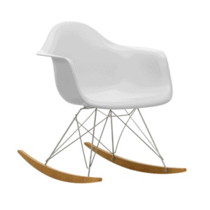 Eames plastic armchair RE RAR i ahorn/krom og i farven cotton white