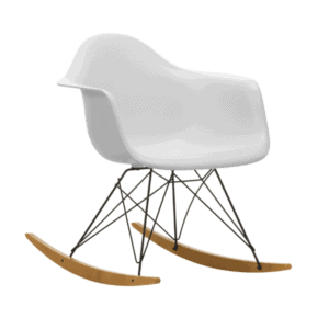 Eames plastic armchair RE RAR i ahorn/sort og i farven cotton white