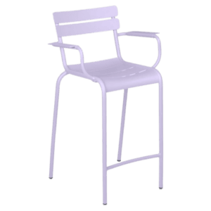 Fermon høj stol med armlæn i marshmallow