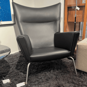 Wing chair wegner lænestol udstillingsmodel schiang living svendborg