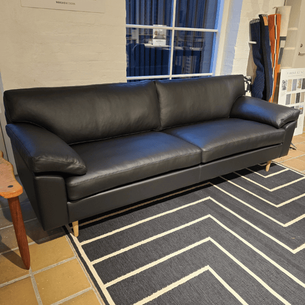 MH2163 | Sort læder – Ben i Eg/Sæbe | Mogens Hansen